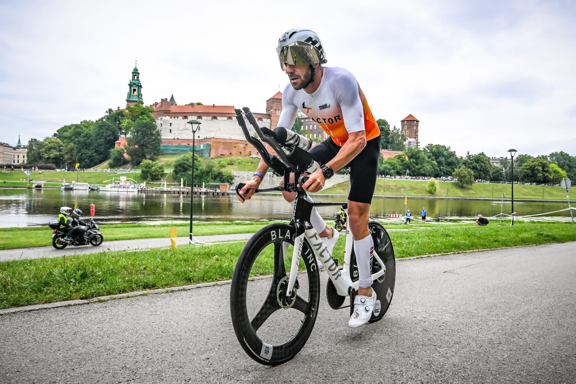 Zawodnicy Ławka Team podczas wspólnego treningu triathlonowego